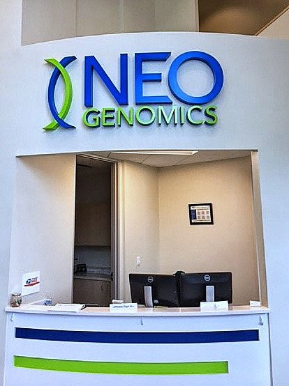 gallery_neogenomics_wallsigns