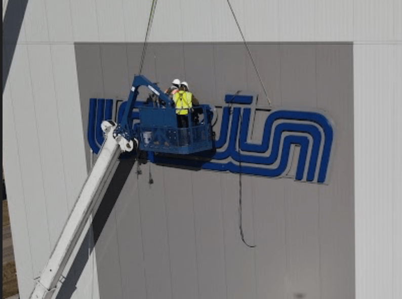 Sign cleaning performed by National Signs.